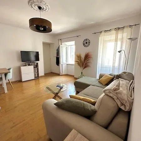 T2 Hyper Centre - 13 Rue Cardinal Fesch * Ajaccio (Corsica)