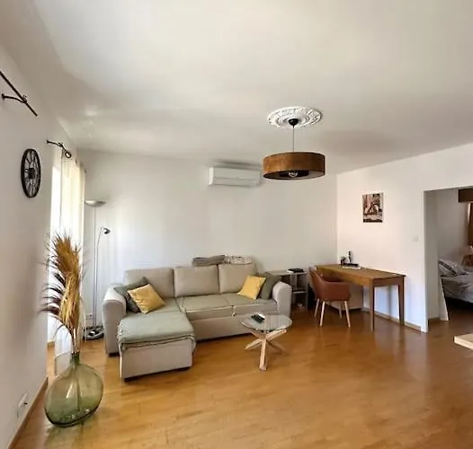 Apartment T2 Hyper Centre - 13 Rue Cardinal Fesch